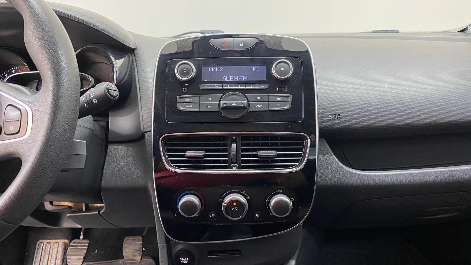 RENAULT CLIO 9